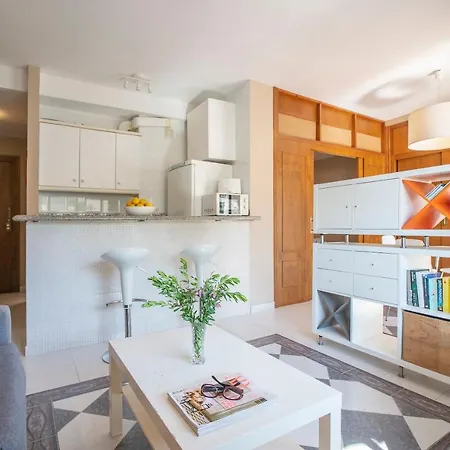 Mediterraneo Piso En Paseo Maritimo 4 Pax Wifi *