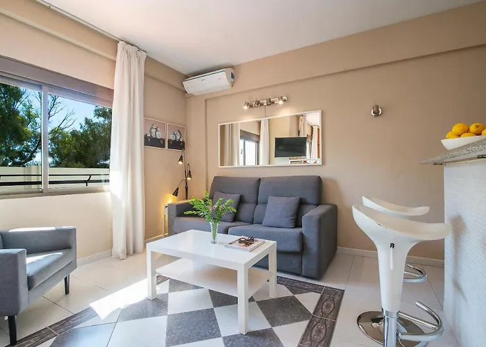 Mediterraneo Piso En El Paseo Maritimo アパート *