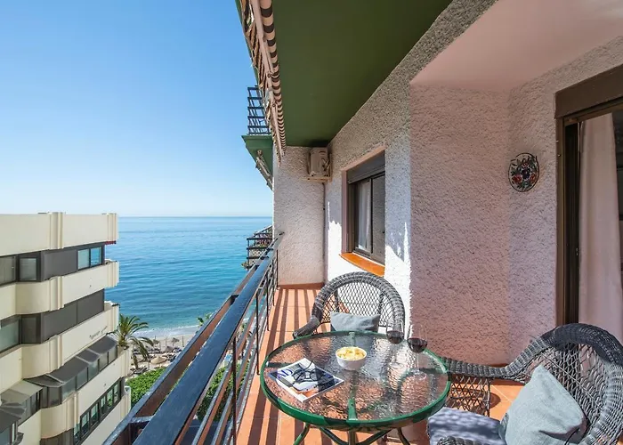 Mediterraneo Piso En El Paseo Maritimo アパート マルベーリャ